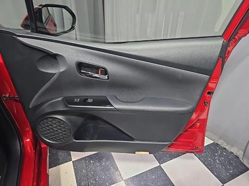 2020 Toyota Prius LE
