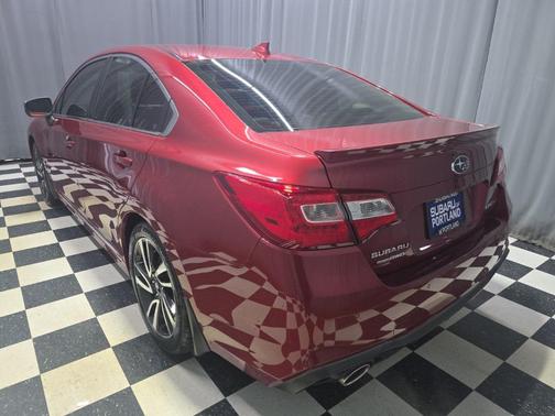 2018 Subaru Legacy Sport