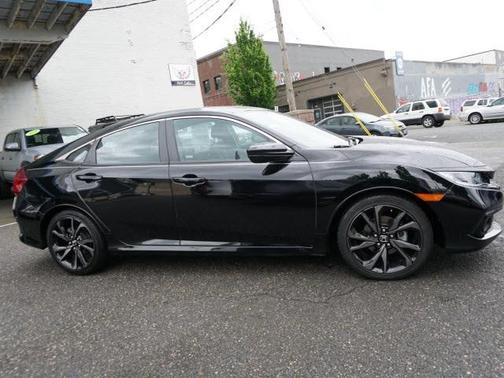 Photo 4 of 28 of 2019 Honda Civic Sport