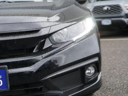 Photo 3 of 28 of 2019 Honda Civic Sport