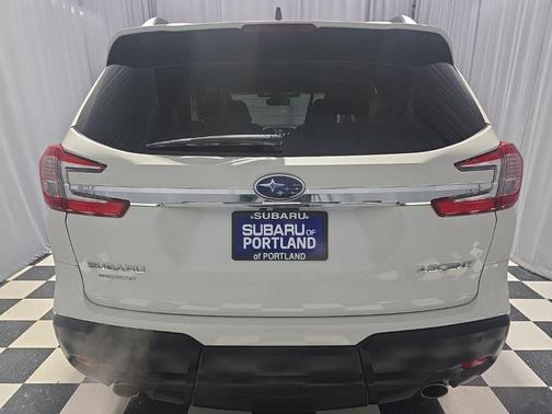 Crystal White Pearl 2024 Subaru Ascent Premium 7-Passenger