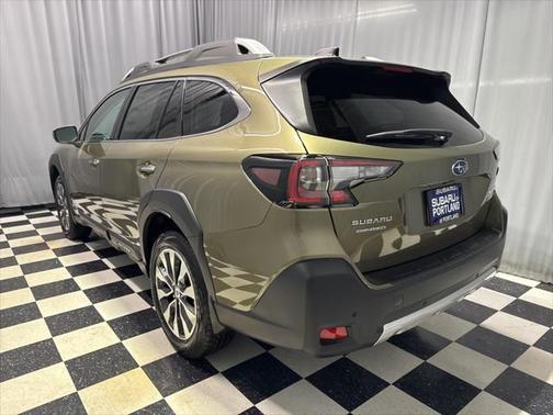 2025 Subaru Outback Touring XT