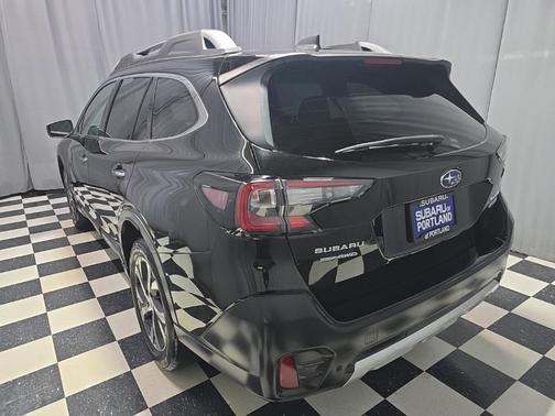 2022 Subaru Outback Touring