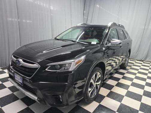 2022 Subaru Outback Touring