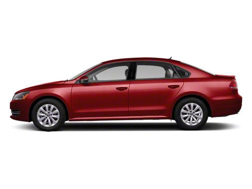 2013 Volkswagen Passat 2.0 TDI SE w/ Sunroof