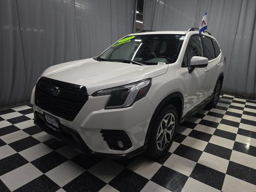 2023 Subaru Forester Premium