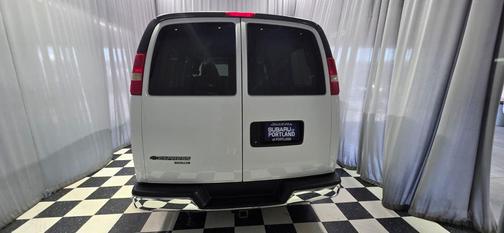 Summit White 2013 Chevrolet Express 1500 LT
