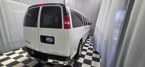 Summit White 2013 Chevrolet Express 1500 LT