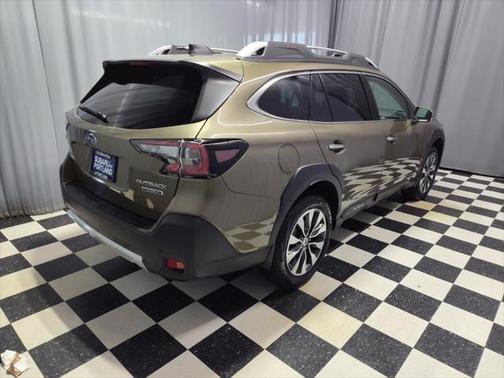 2025 Subaru Outback Touring
