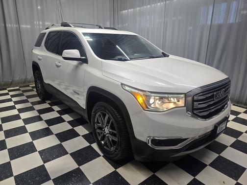 2017 GMC Acadia SLT-1