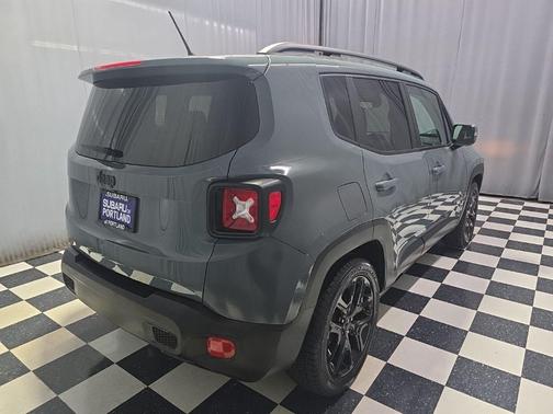 Anvil 2017 Jeep Renegade Altitude