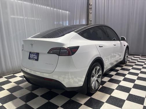 2023 Tesla Model Y Long Range Dual Motor All-Wheel Drive