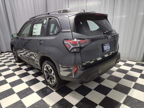 2025 Subaru Forester Base