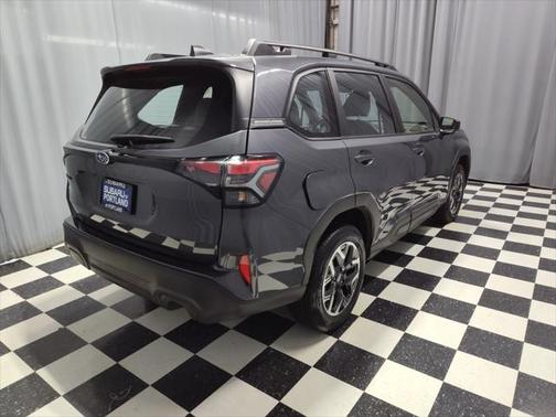 2025 Subaru Forester Base