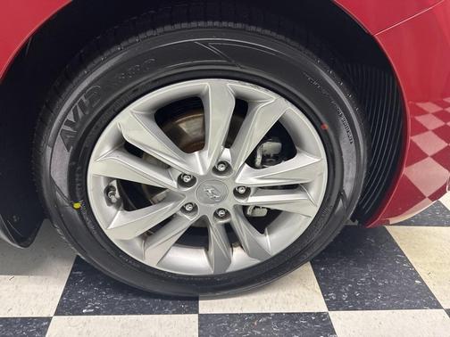 2015 Hyundai Elantra GT Base