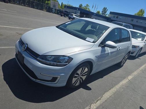 2017 Volkswagen e-Golf SE