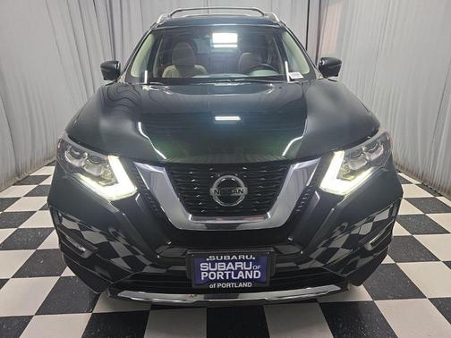 Midnight Pine Metallic 2019 Nissan Rogue SL