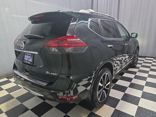 Midnight Pine Metallic 2019 Nissan Rogue SL