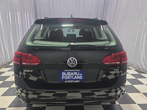 2017 Volkswagen Golf SportWagen TSI S