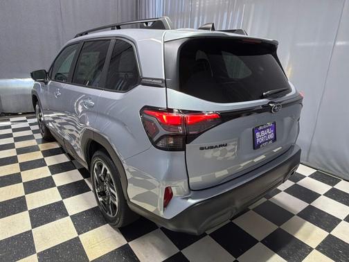 Ice Silver Metallic 2026 Subaru Forester AWD