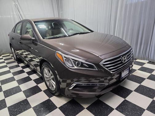 Dark Truffle 2015 Hyundai SONATA SE