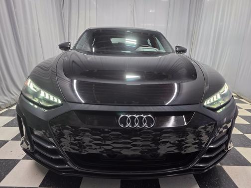 Black 2022 Audi e-tron GT Premium Plus