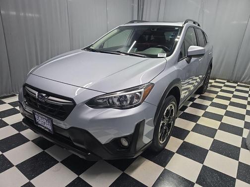 Ice Silver Metallic 2021 Subaru Crosstrek Premium