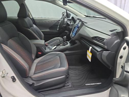 Crystal White Pearl 2025 Subaru Crosstrek Limited