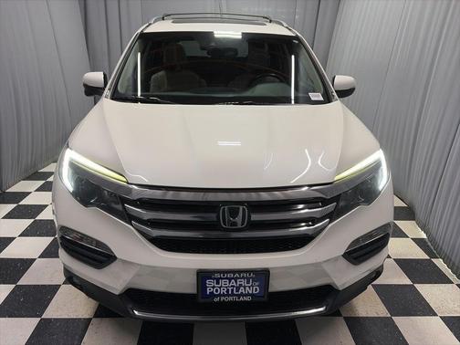 White Diamond Pearl 2016 Honda Pilot Touring