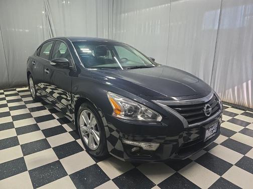 Storm 2015 Nissan Altima 2.5 SL