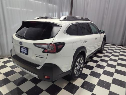 2025 Subaru Outback Touring XT