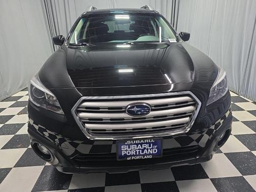Crystal Black Silica 2017 Subaru Outback 2.5i Premium