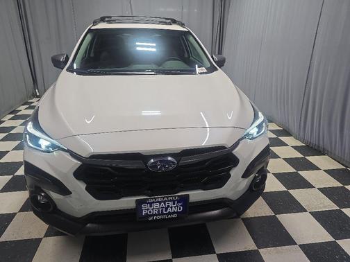 Crystal White Pearl 2025 Subaru Crosstrek Limited