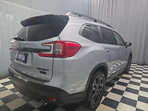 Silver Metallic 2026 Subaru Ascent Onyx Edition Touring 7-Passenger