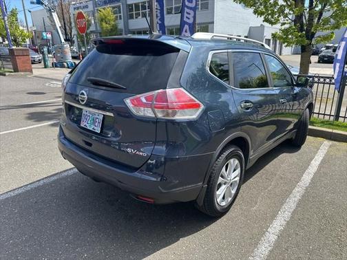 2016 Nissan Rogue SV