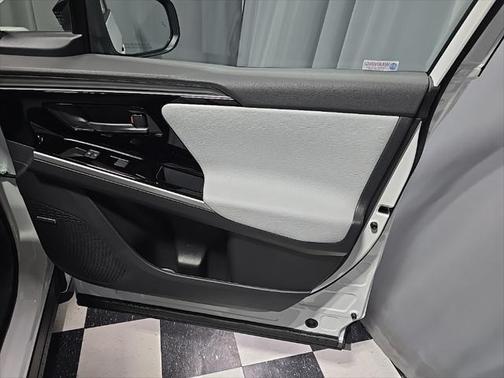 2025 Subaru Solterra Touring