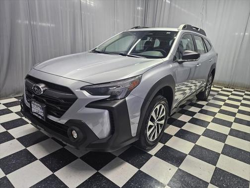 2025 Subaru Outback Base