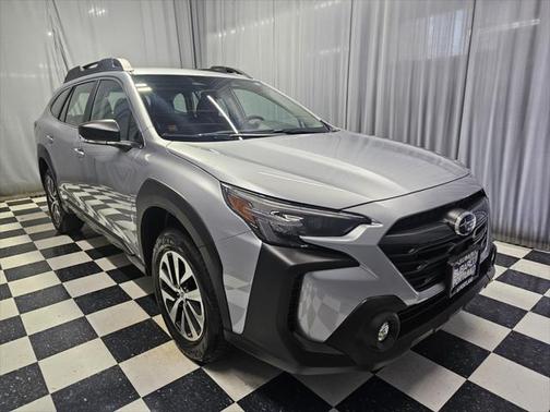 2025 Subaru Outback Base