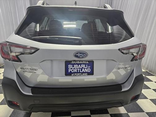 2025 Subaru Outback Base