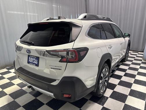2023 Subaru Outback Touring XT