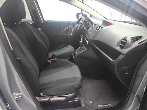 2013 Mazda Mazda5 Sport