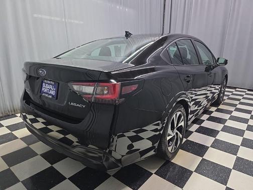 Crystal Black Silica 2025 Subaru Legacy Premium