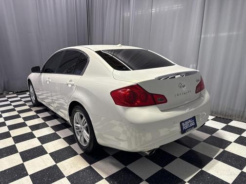 2013 INFINITI G37x Base
