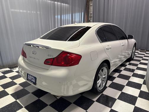 2013 INFINITI G37x Base