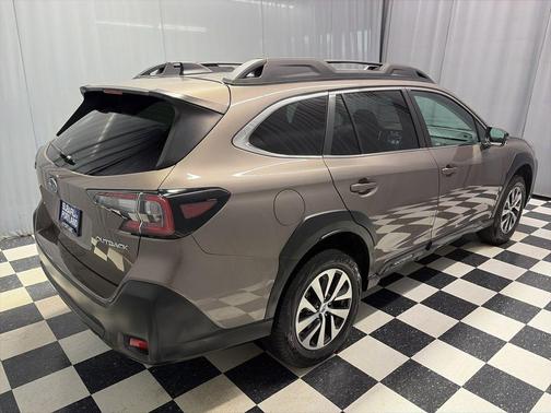 Bronze Metallic 2023 Subaru Outback Premium
