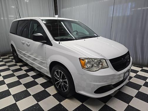 2015 Dodge Grand Caravan AVP/SE
