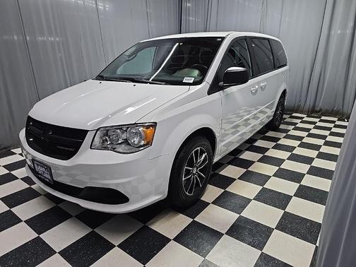 Bright White Clearcoat 2015 Dodge Grand Caravan AVP/SE