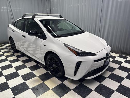 2022 Toyota Prius L