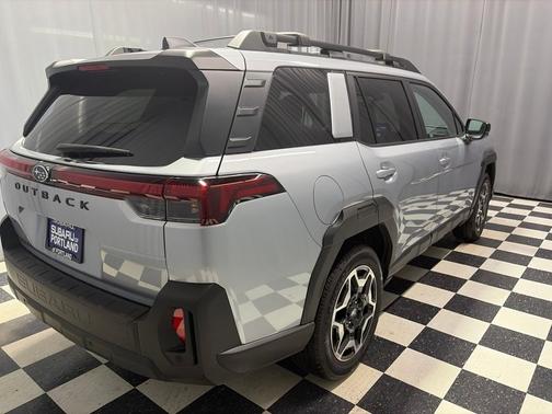 Ice Silver Metallic 2026 Subaru Outback Touring