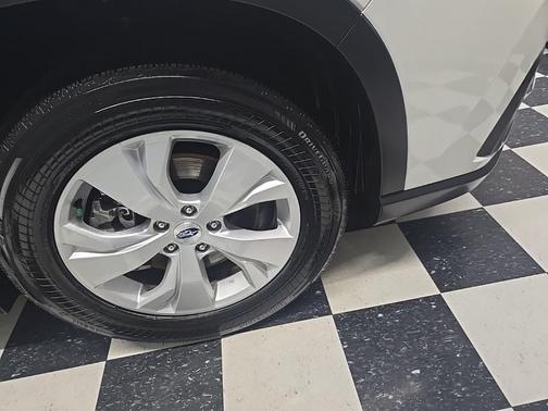 2019 Subaru Ascent Base 8-Passenger